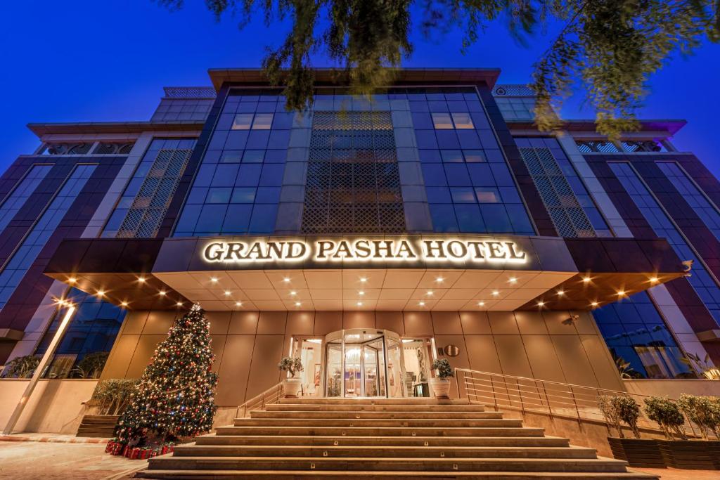 Grand Pasha