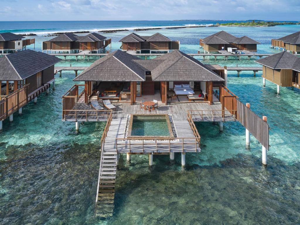 paradise island hotel maldives