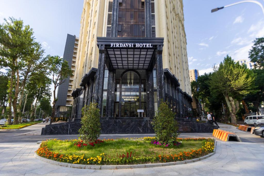  Firdavsi Hotel